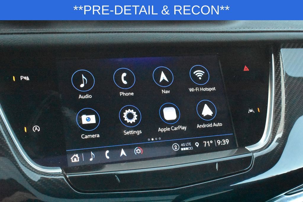 Used 2024 Cadillac XT6 Sport w/ LPO, Floor Liner Package AWD/4WD image 13