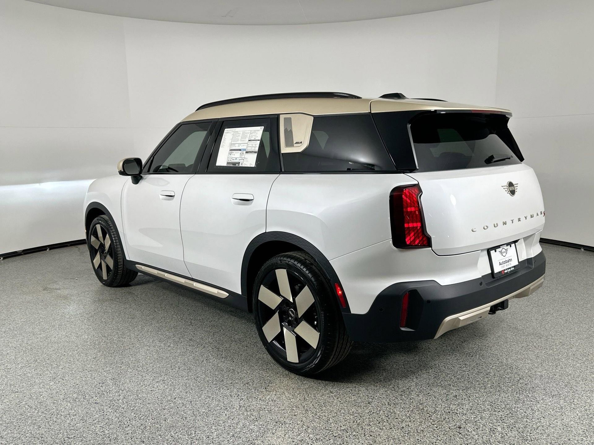 New 2025 MINI Cooper Countryman S w/ Comfort Package Max image 7