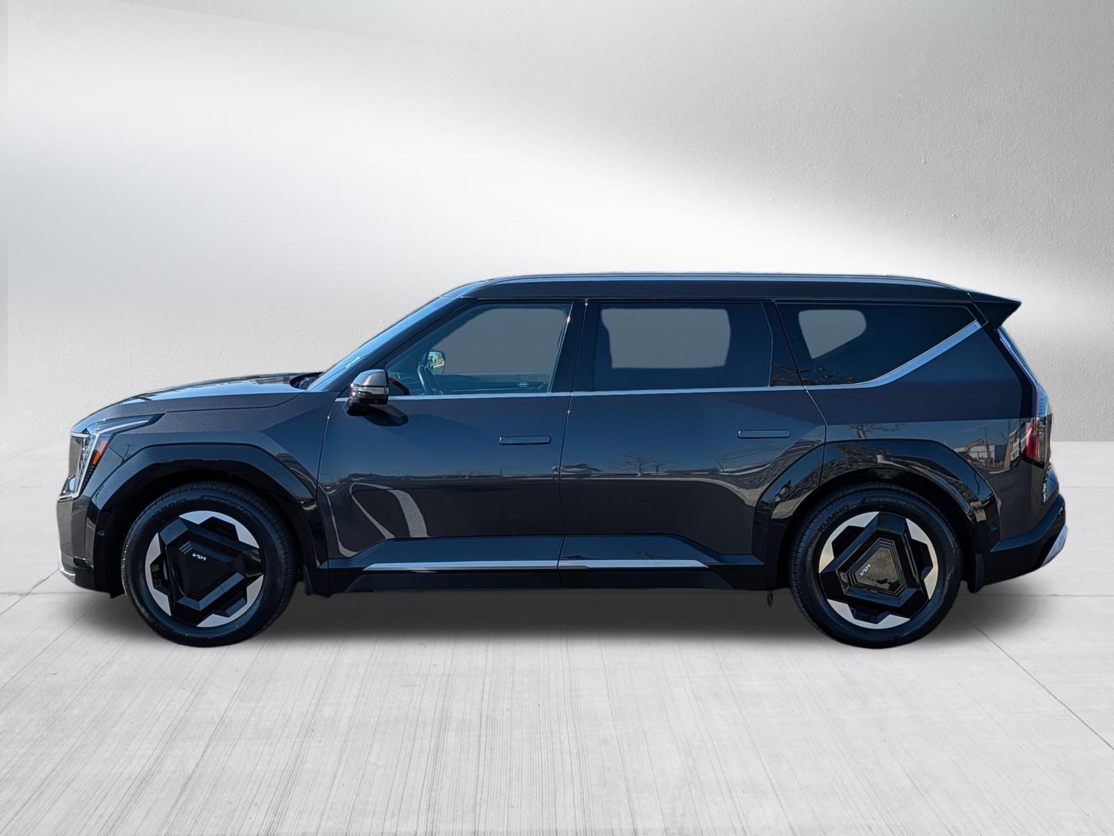 Certified 2024 Kia EV9 Land AWD/4WD image 4