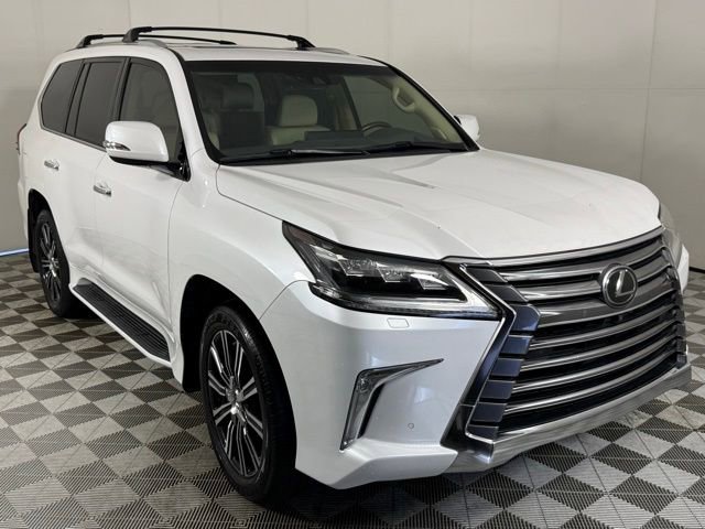 Used 2021 Lexus LX 570 4WD w/ Luxury Package image 11