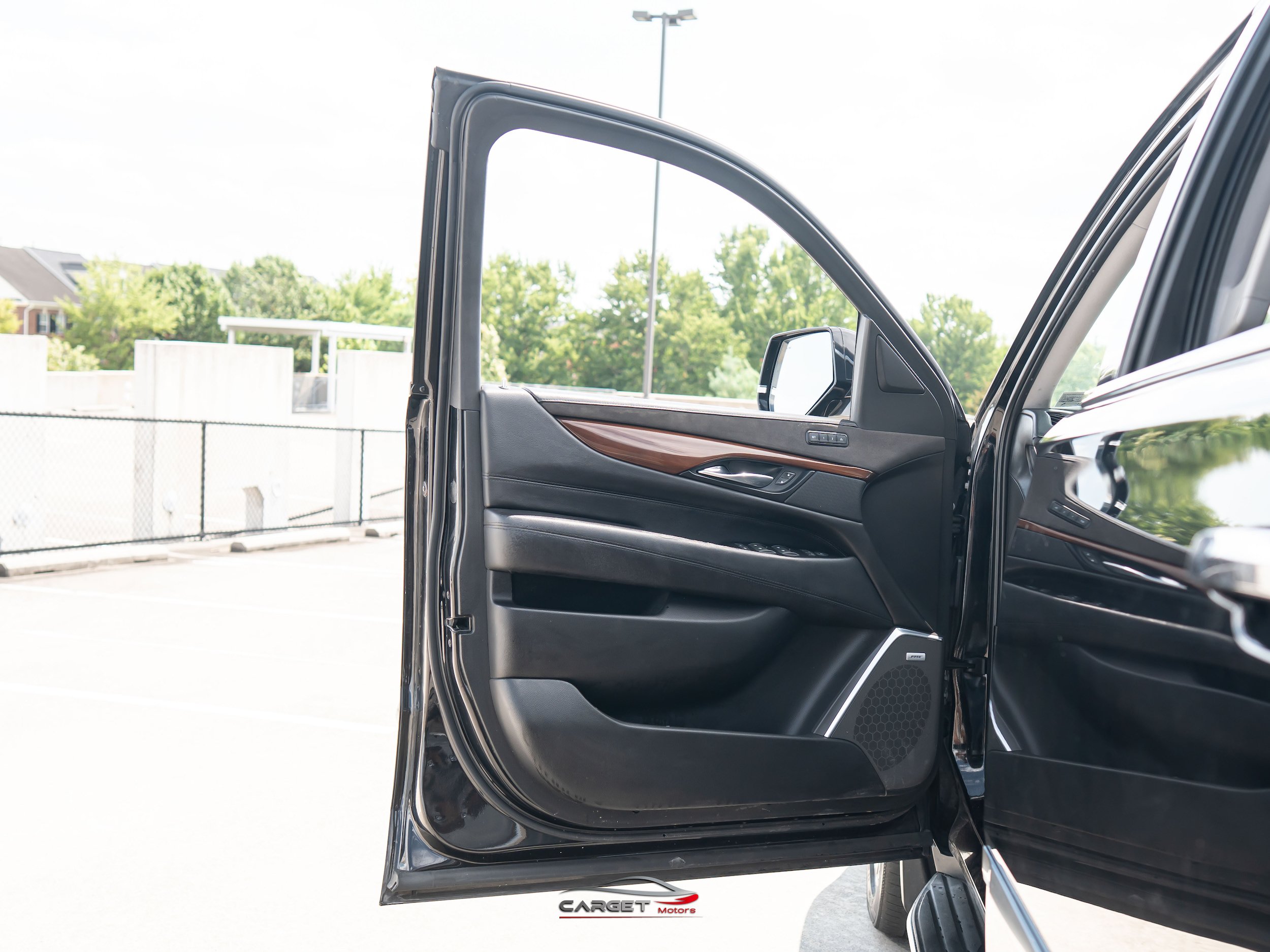Used 2018 Cadillac Escalade ESV Luxury RWD image 39