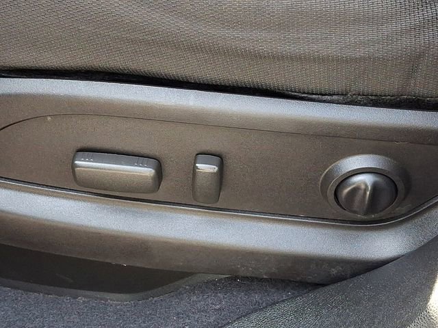 Used 2011 Chevrolet Traverse LT w/ Personal Connectivity Package FWD image 25