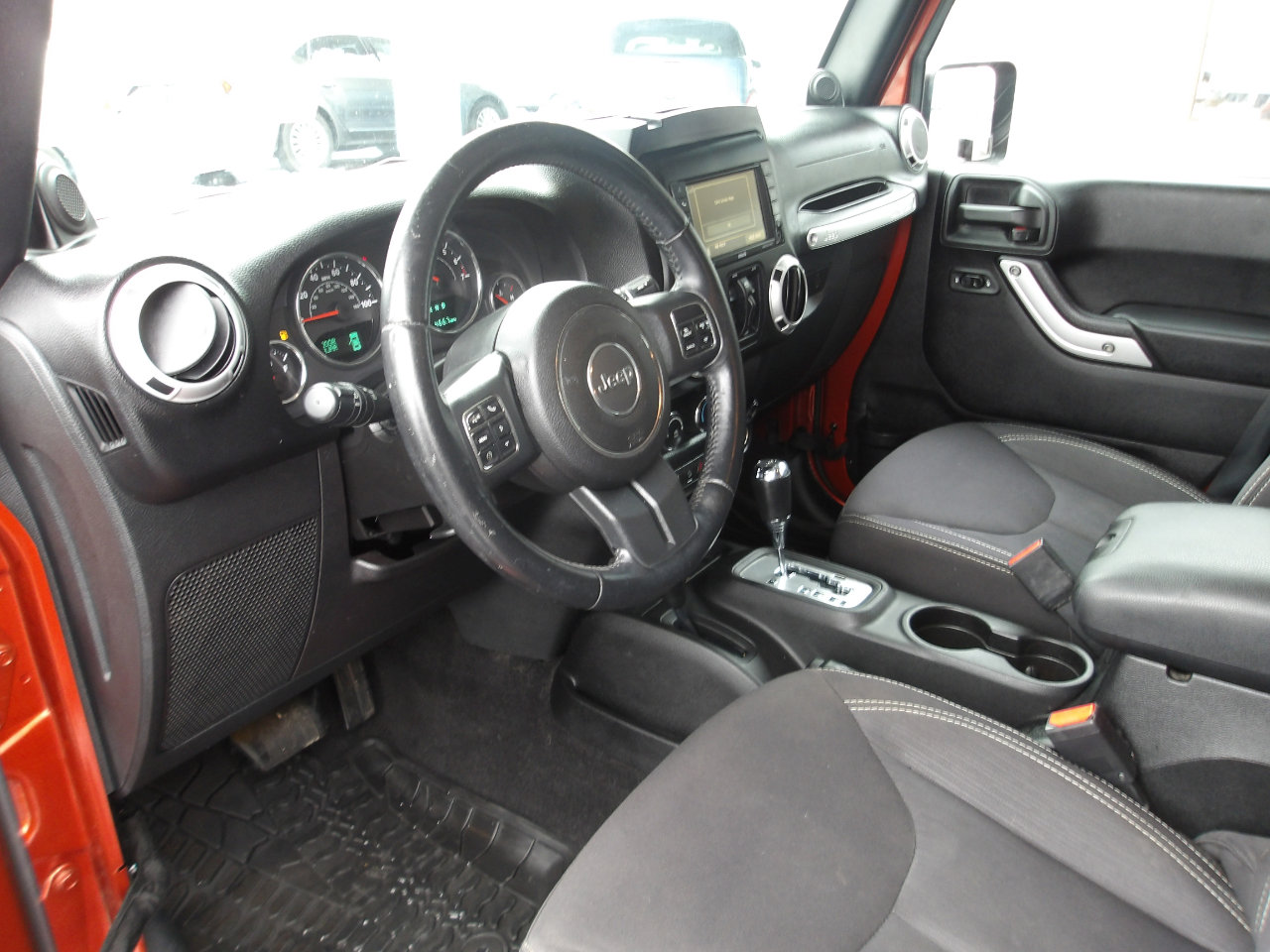 Used 2014 Jeep Wrangler Unlimited Sahara w/ Mopar Chrome Edition Group image 9