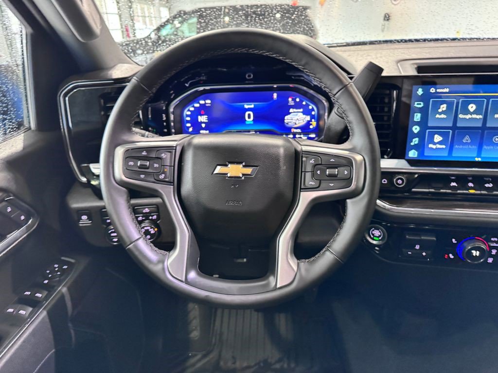 Certified 2025 Chevrolet Silverado 1500 LT AWD/4WD image 16
