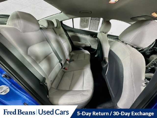 Used 2017 Hyundai Elantra SE FWD image 31