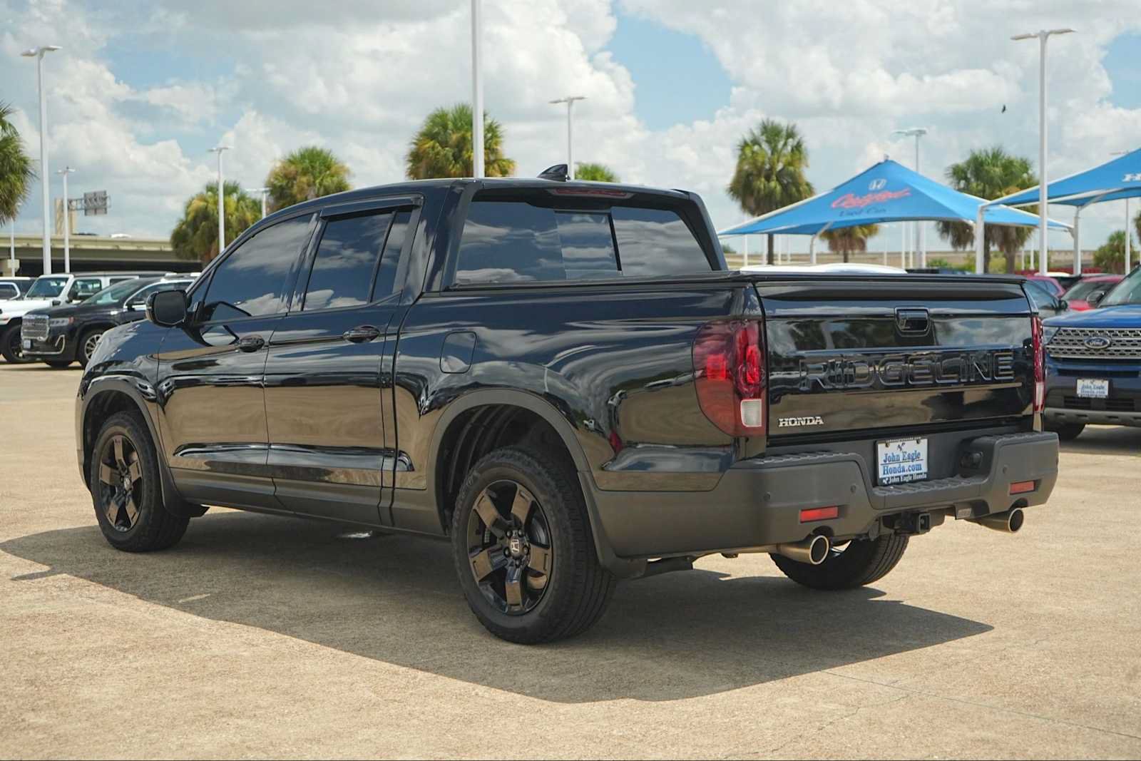 Certified 2025 Honda Ridgeline Black Edition image 3