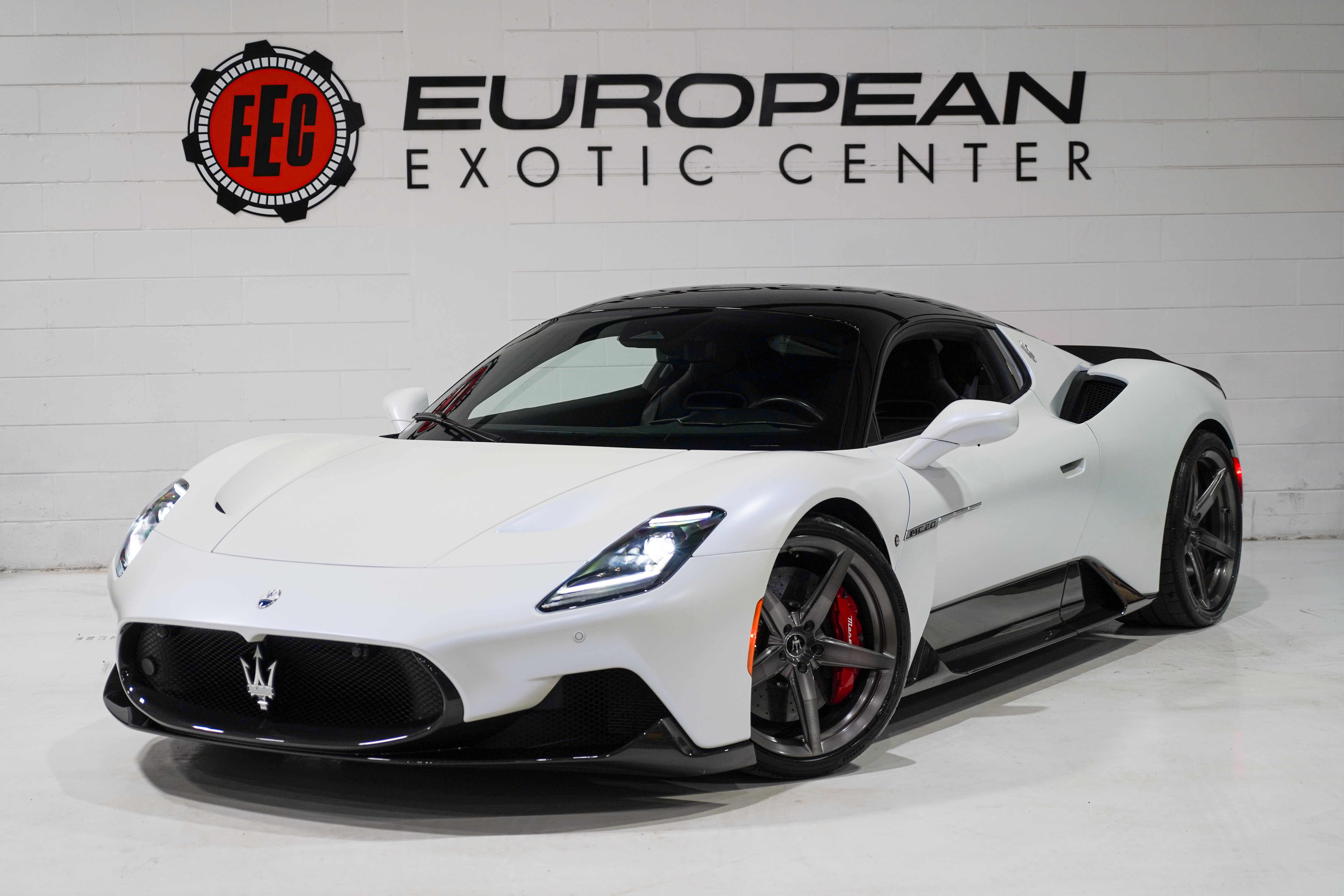 Used 2023 Maserati MC20 Coupe RWD image 5