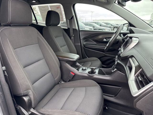 Used 2023 GMC Terrain SLE w/ Driver Convenience Package image 29