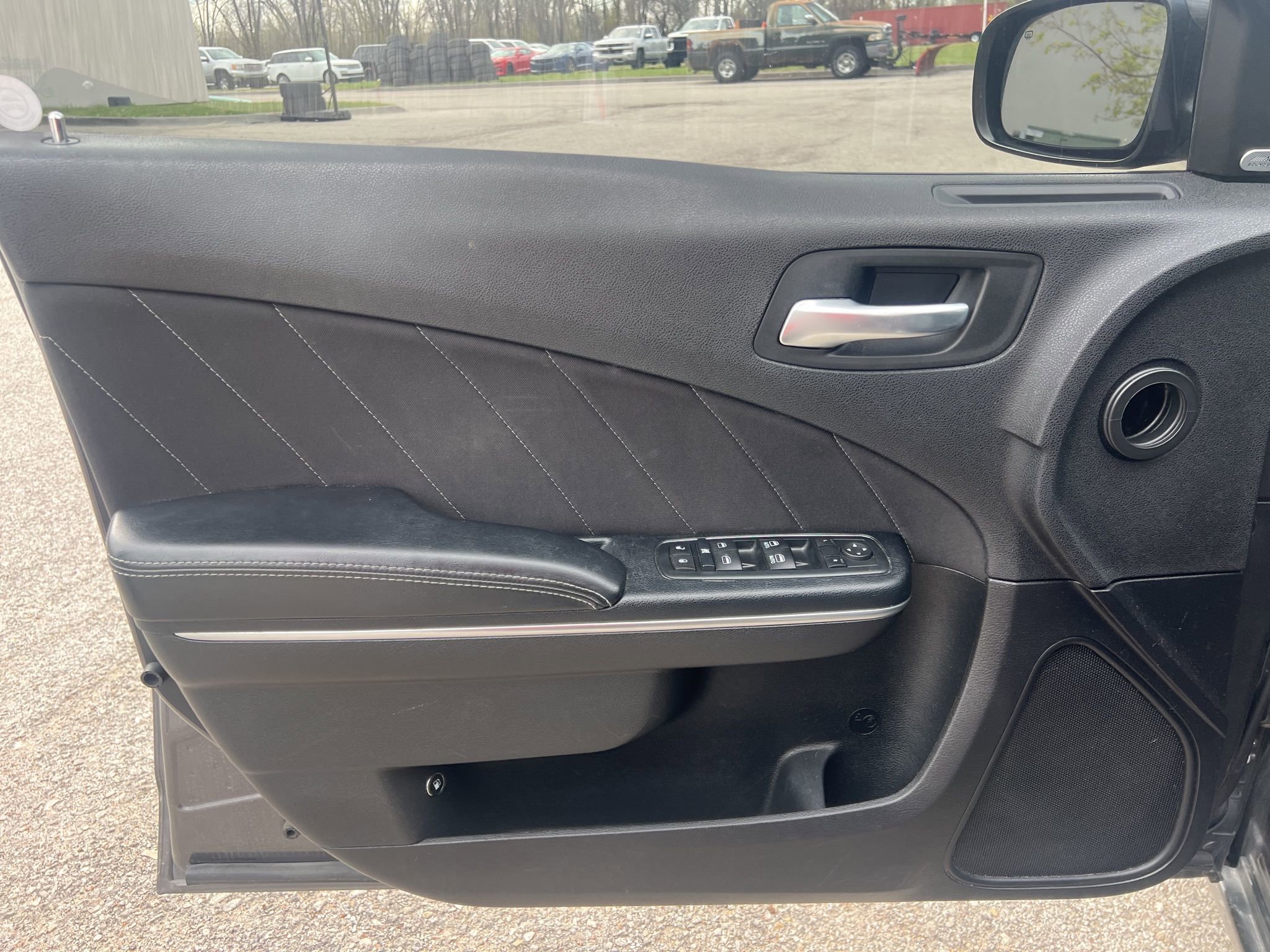 Used 2016 Dodge Charger R/T image 10