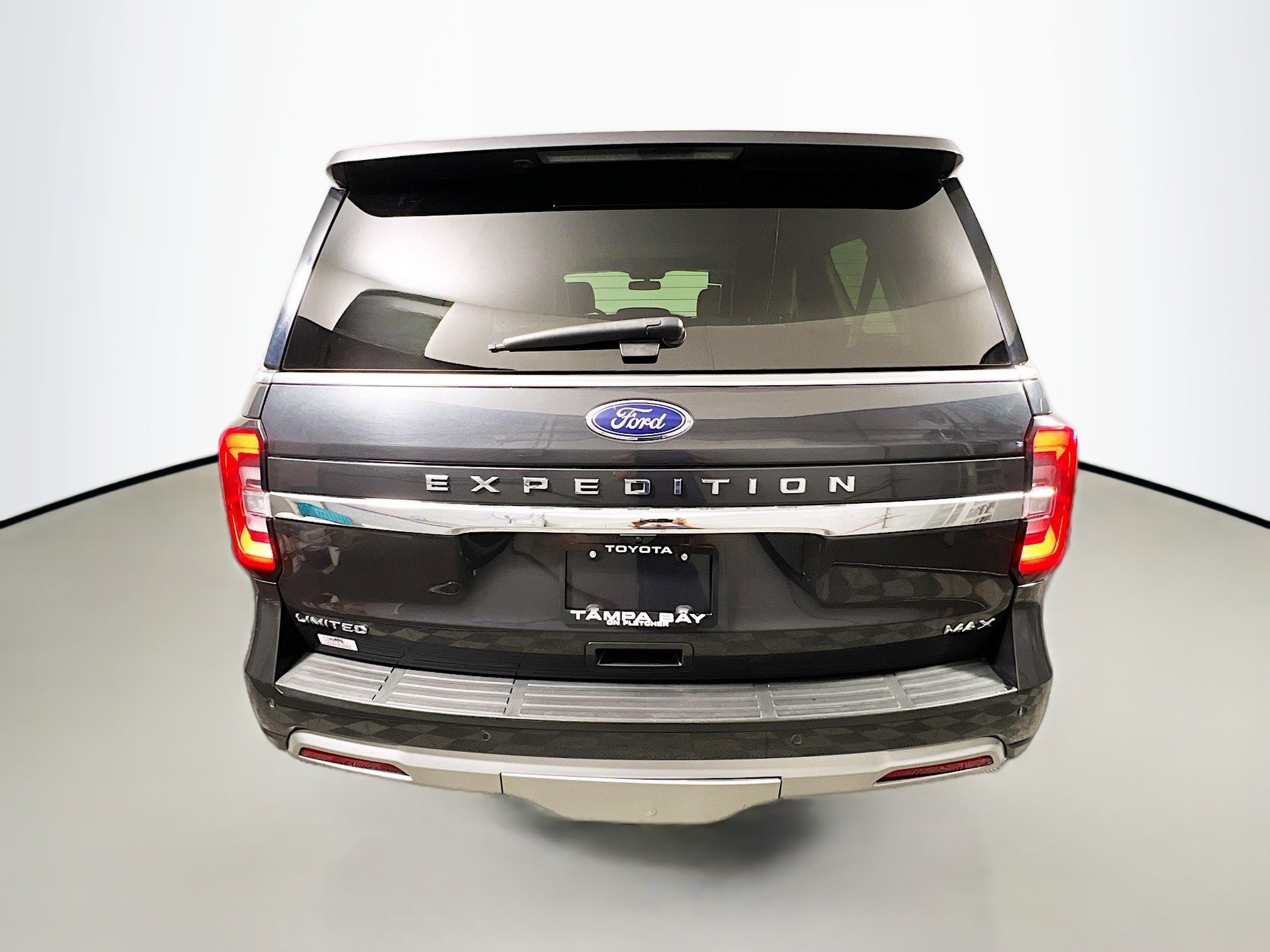 Used 2024 Ford Expedition Max Limited image 6