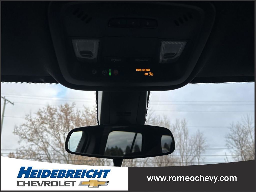 Certified 2023 Chevrolet Traverse LT image 32