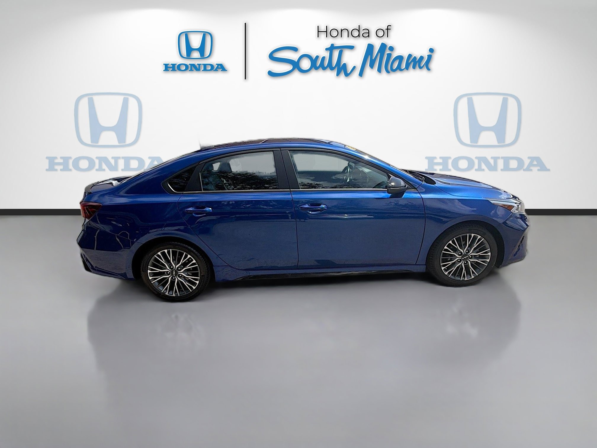 Used 2024 Kia Forte GT-Line image 8