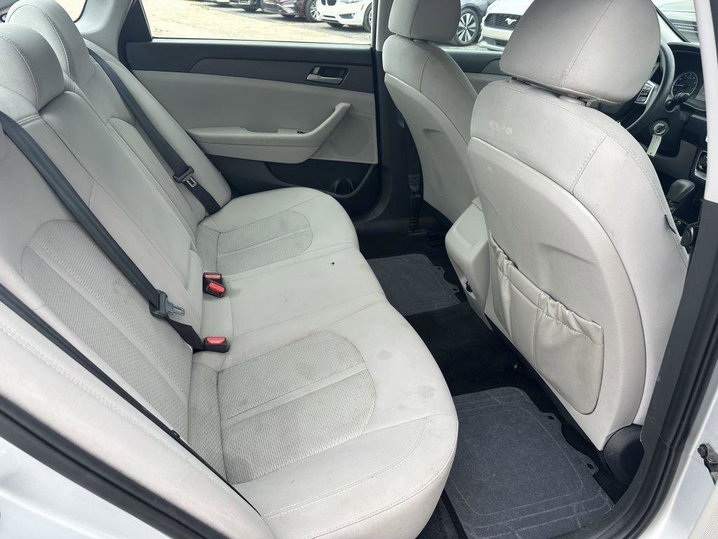 Used 2019 Hyundai Sonata SE FWD image 13