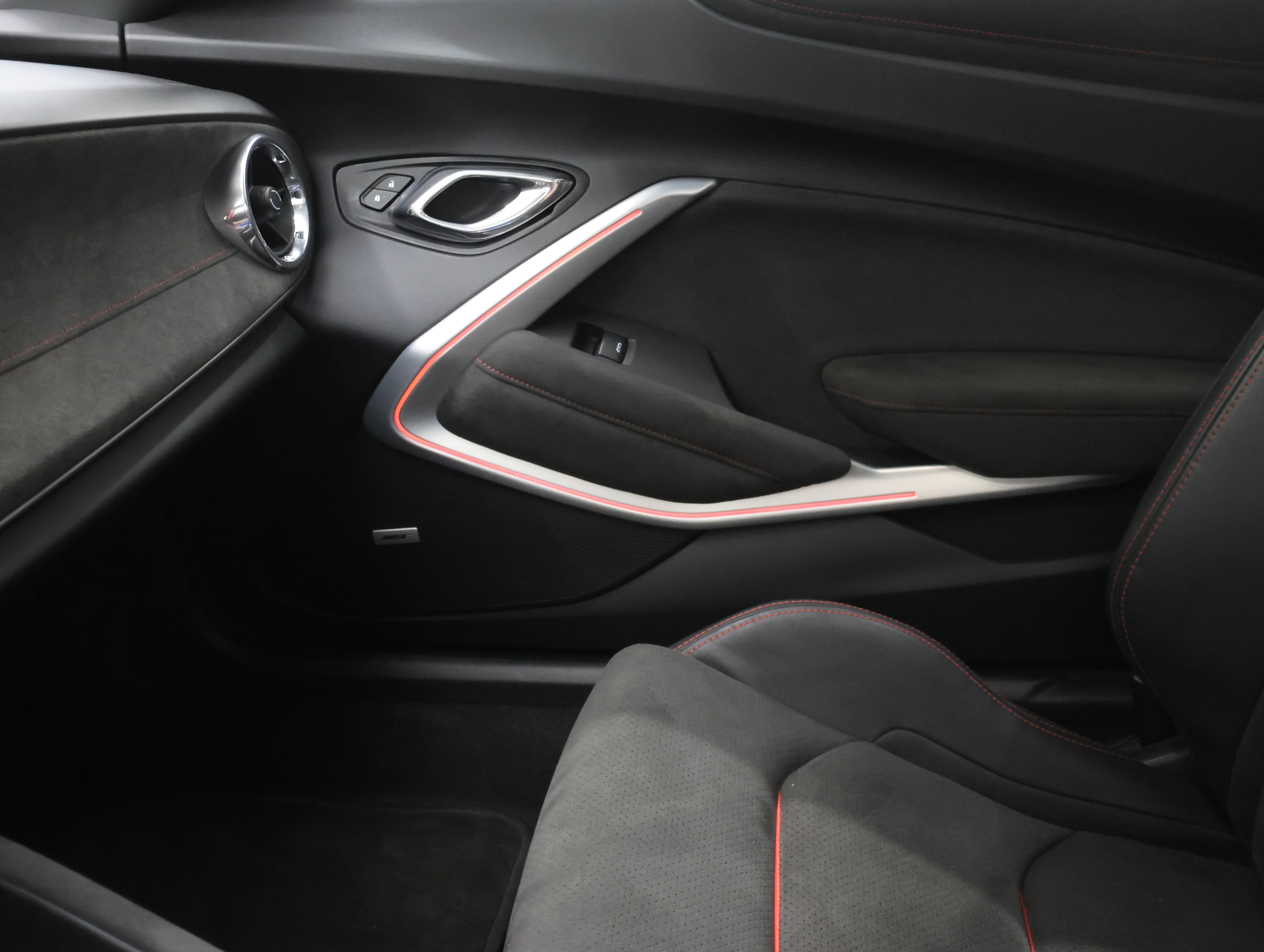 Used 2017 Chevrolet Camaro ZL1 RWD image 13