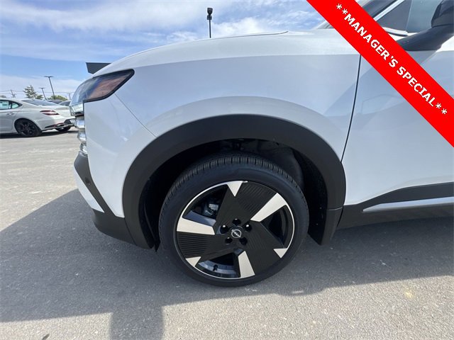 New 2025 Nissan Kicks SR w/ SR Premium Package image 10