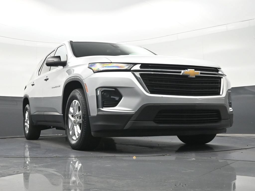 Used 2022 Chevrolet Traverse LS FWD image 36