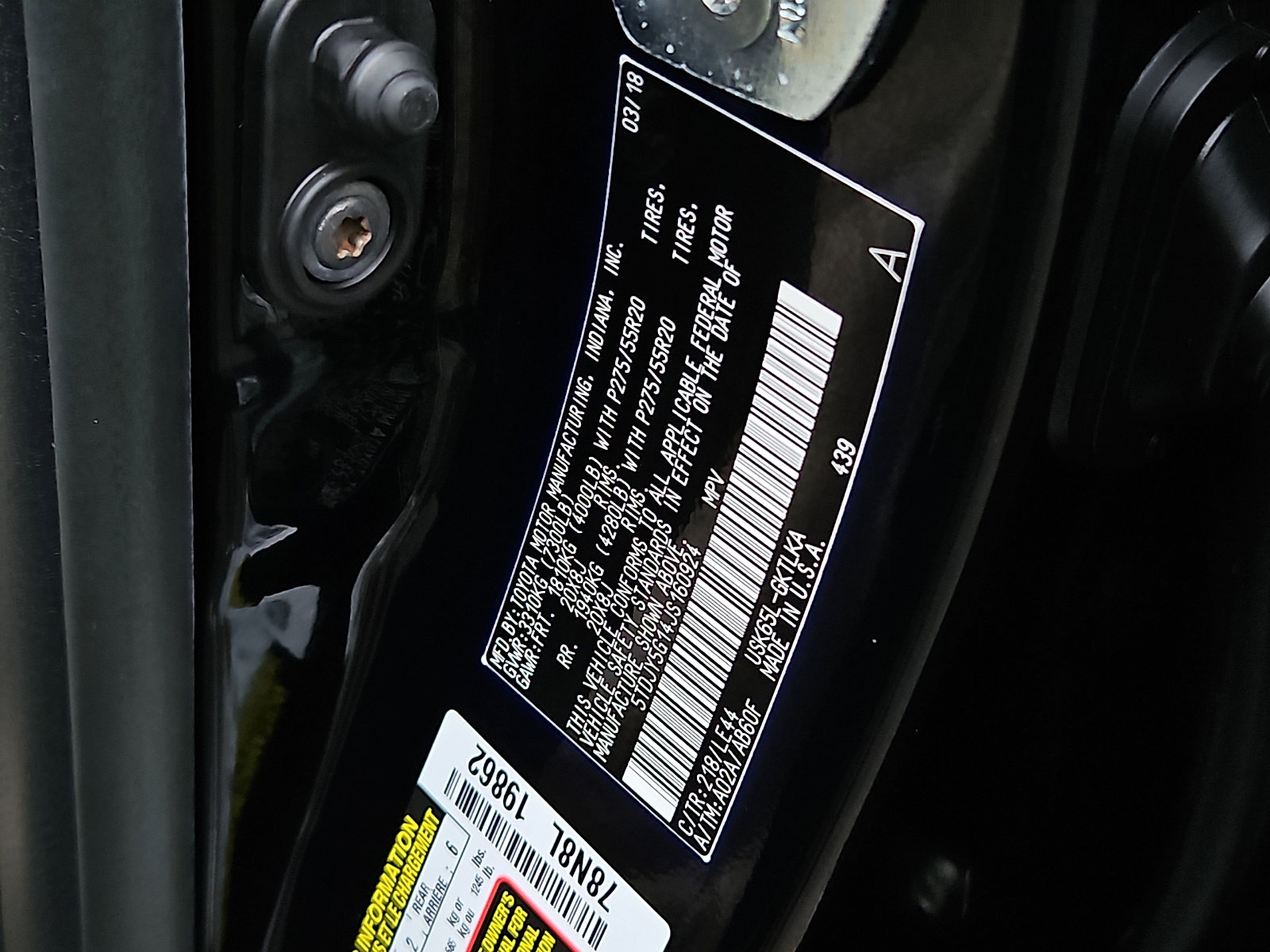 Used 2018 Toyota Sequoia Limited w/ Safety & Convenience Package AWD/4WD image 28