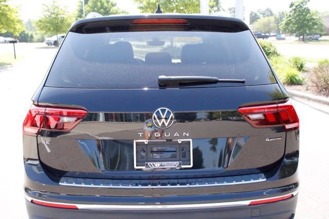 Used 2023 Volkswagen Tiguan SE AWD/4WD image 4