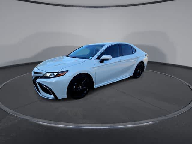 Used 2022 Toyota Camry XSE w/ Cold Weather Package FWD image 4