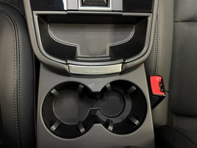 Certified 2023 Porsche Macan image 19