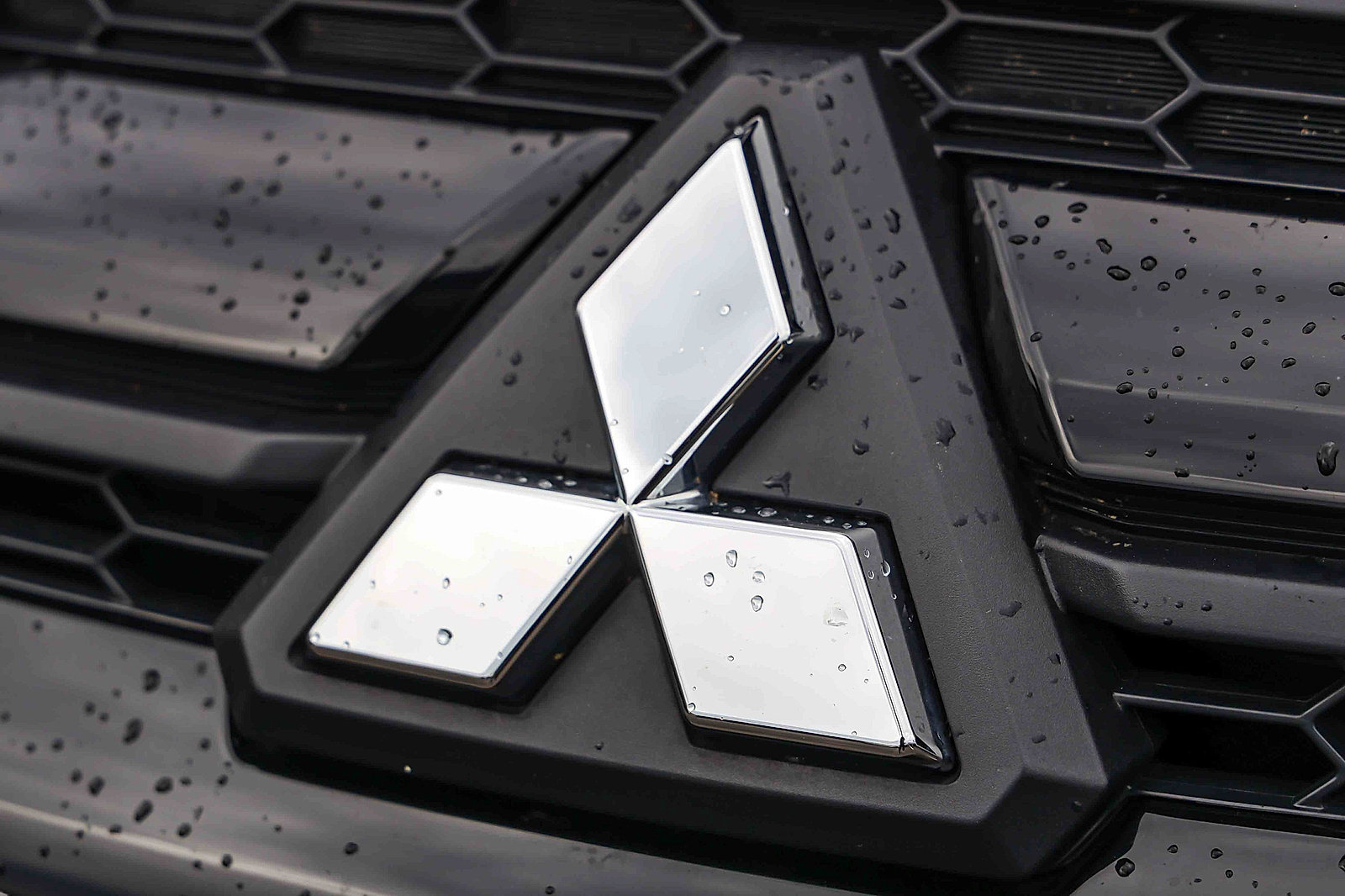 Used 2025 Mitsubishi Outlander Sport AWD image 29