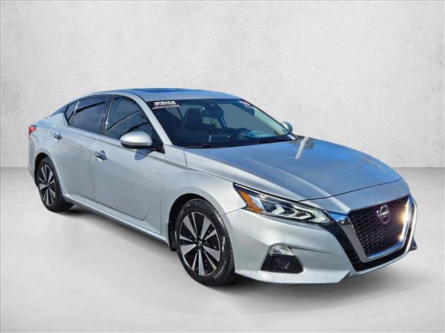 Used 2019 Nissan Altima 2.5 SV image 3