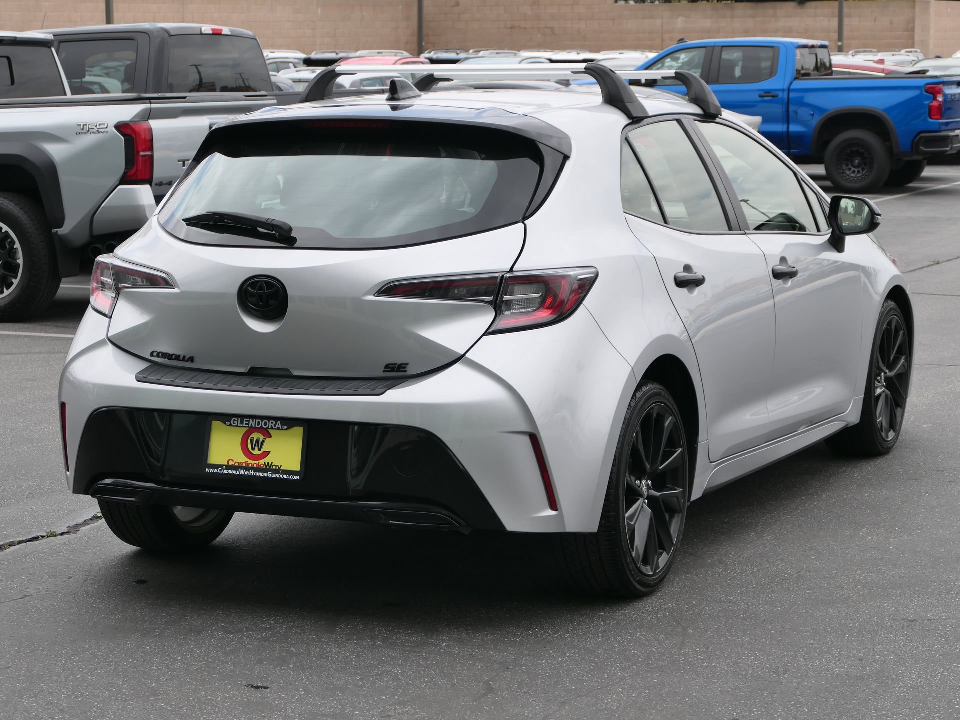 Used 2022 Toyota Corolla SE w/ Carpet Mat Package (TMS) FWD image 3