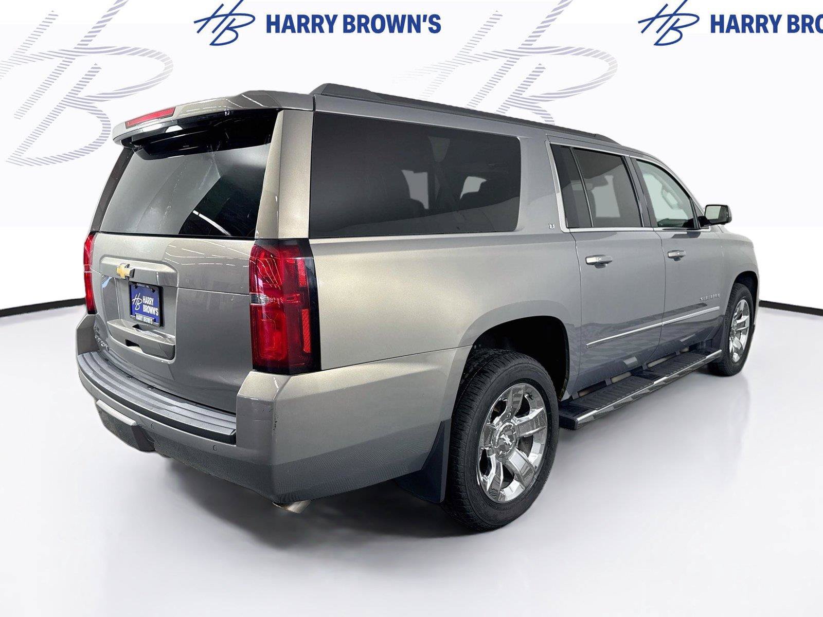 Used 2018 Chevrolet Suburban LT w/ LT Signature Package AWD/4WD image 34