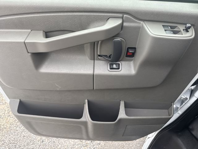 Used 2023 GMC Savana 2500 w/ Driver Convenience Package image 13