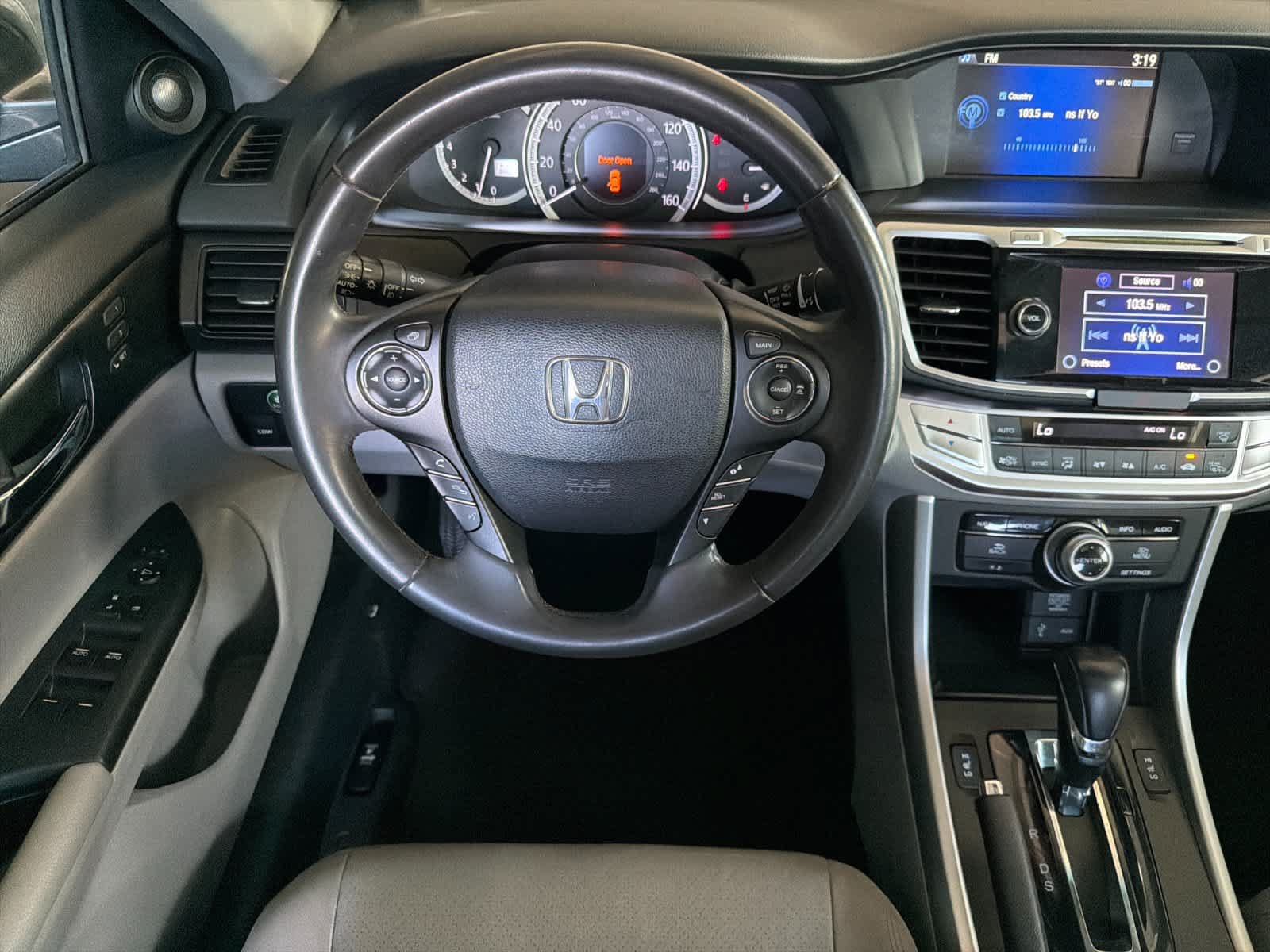 Used 2014 Honda Accord Touring image 15