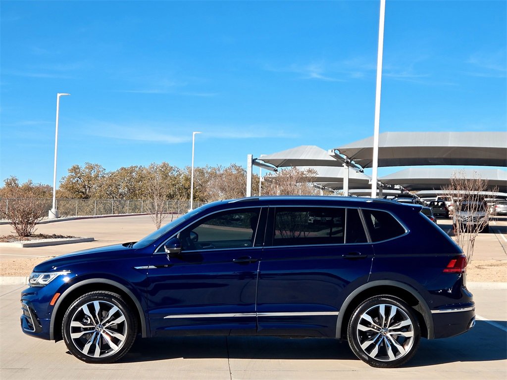 Used 2022 Volkswagen Tiguan SEL R-Line image 4