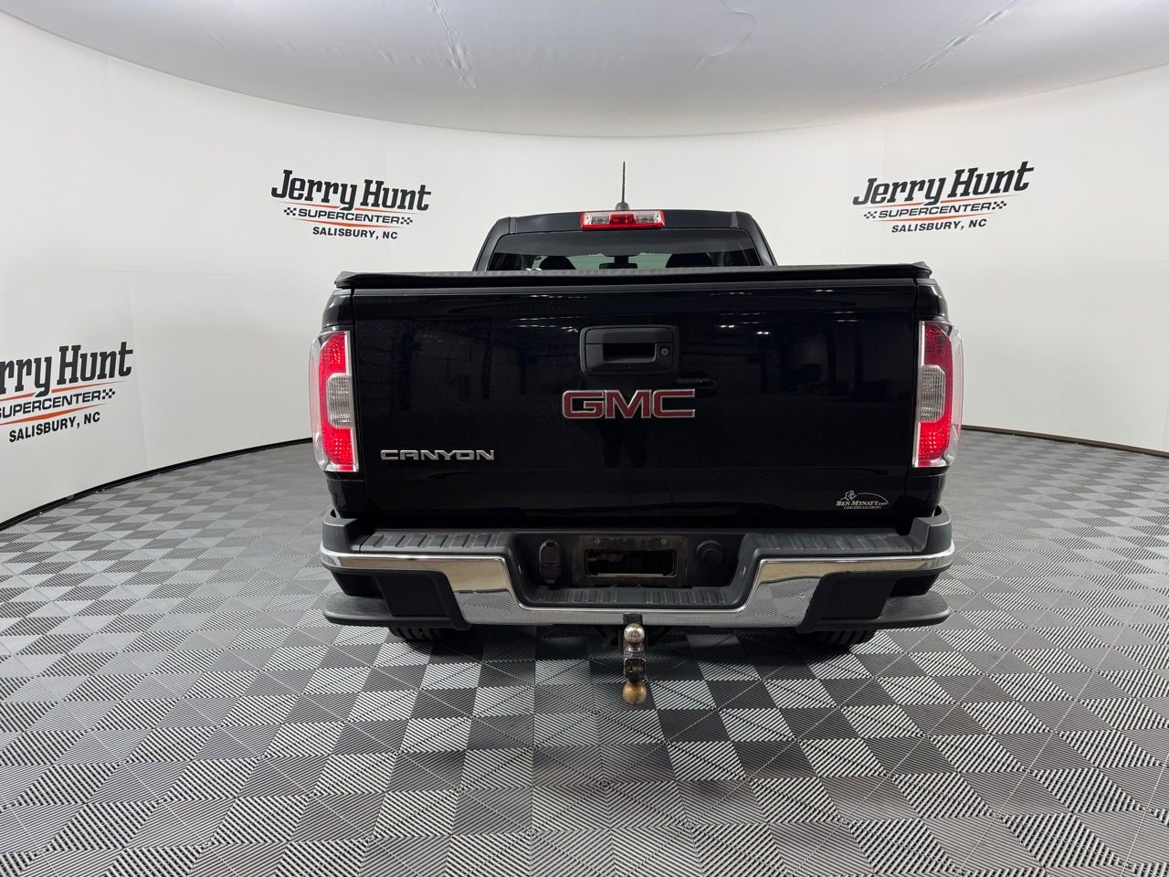 Used 2017 GMC Canyon Base w/ Convenience Package image 9