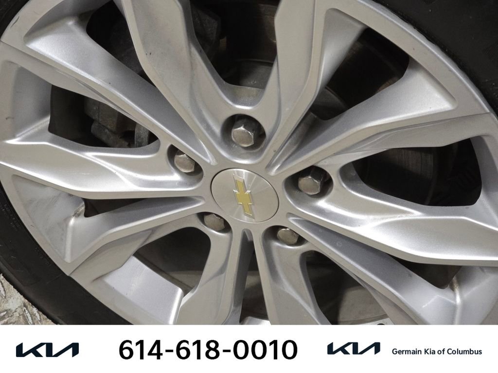Used 2019 Chevrolet Malibu LT image 12