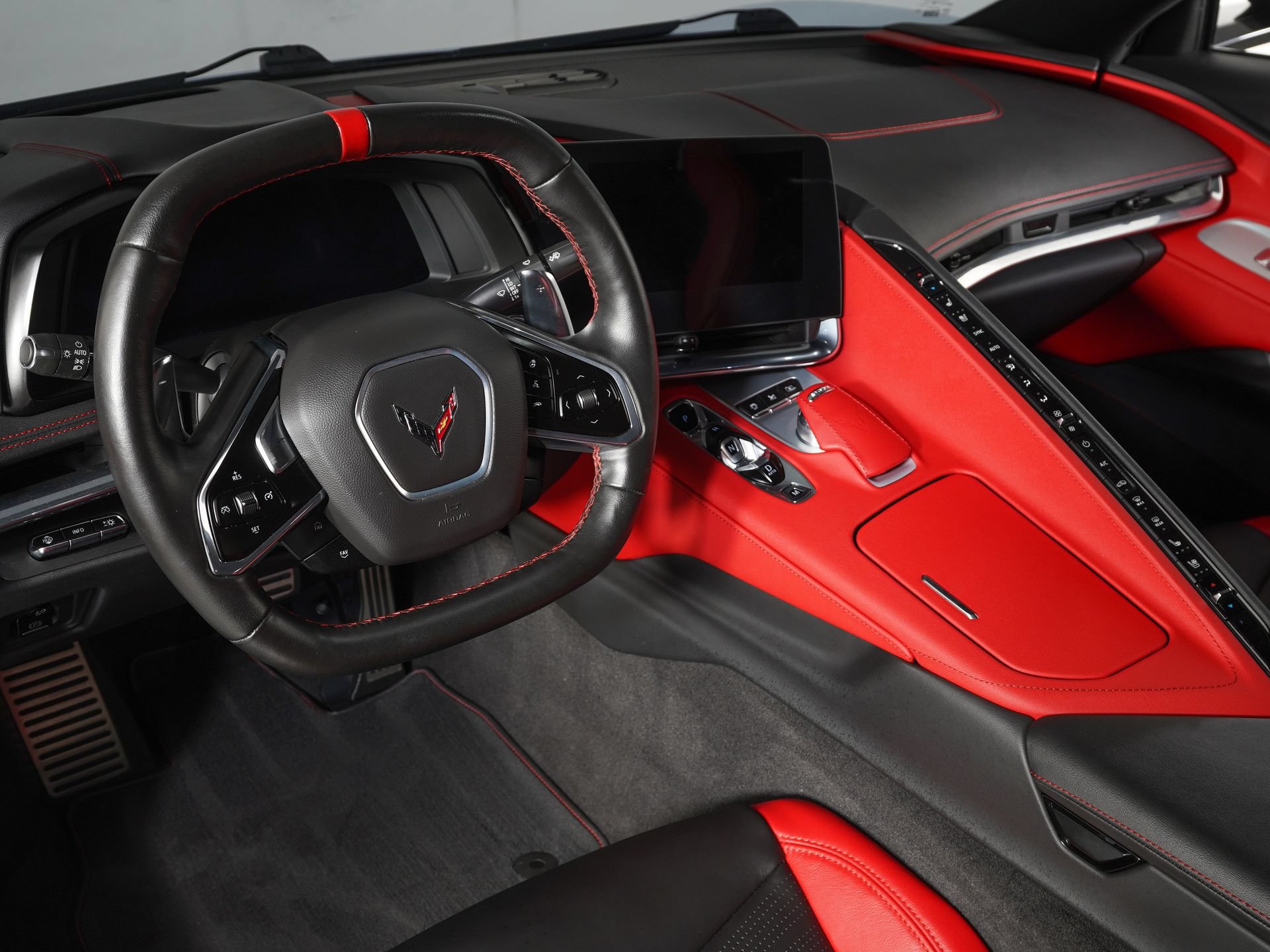 Used 2020 Chevrolet Corvette Stingray Preferred Cpe w/ 2LT Preferred Equipment Group RWD image 14