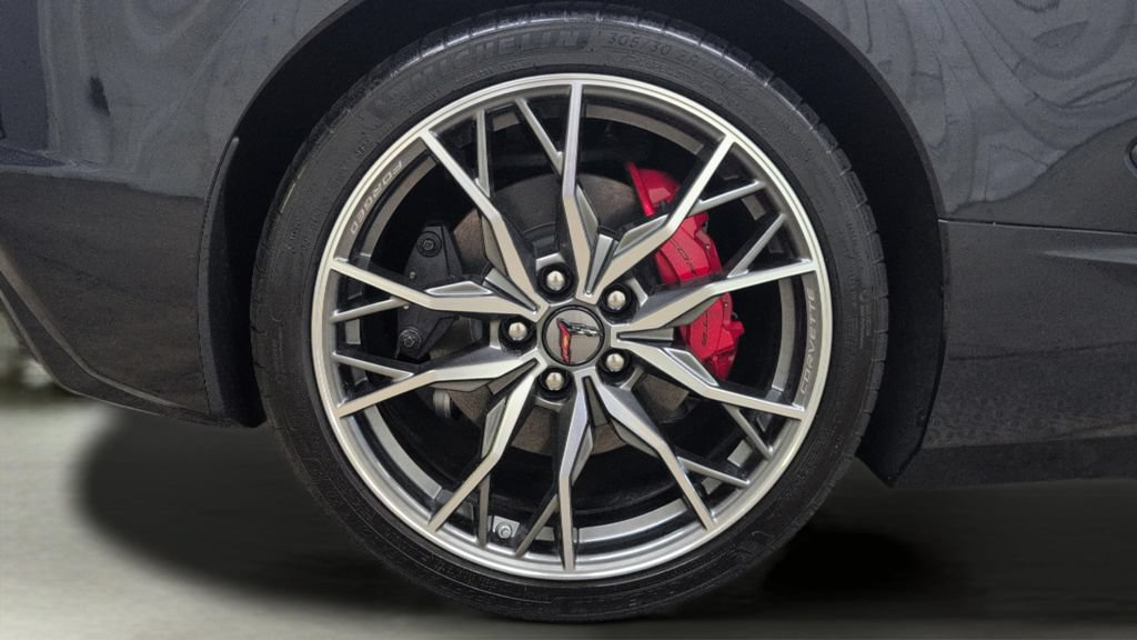Used 2024 Chevrolet Corvette Stingray Preferred Conv w/ 2LT RWD image 28