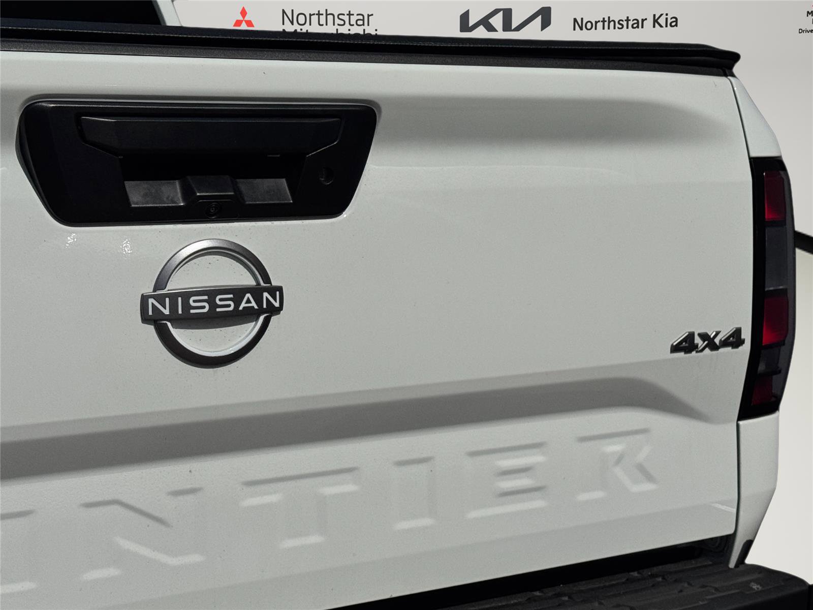 Used 2024 Nissan Frontier S image 27