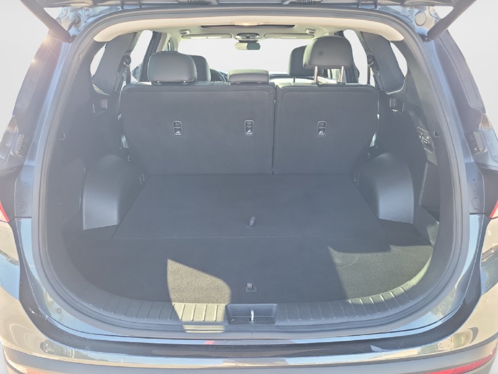 Certified 2023 Hyundai Santa Fe SEL w/ Premium Package FWD image 9