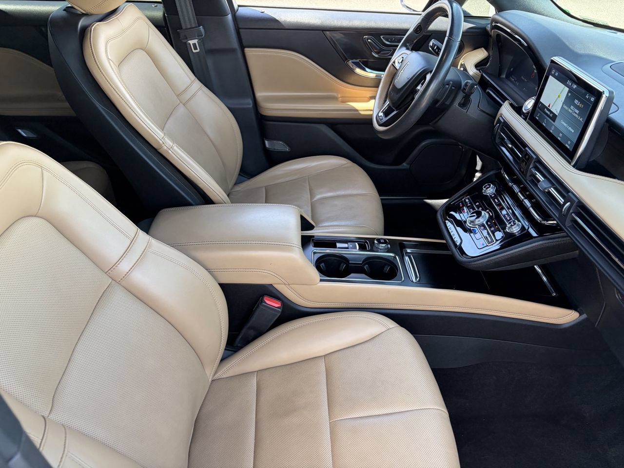 Used 2021 Lincoln Corsair Reserve FWD image 10