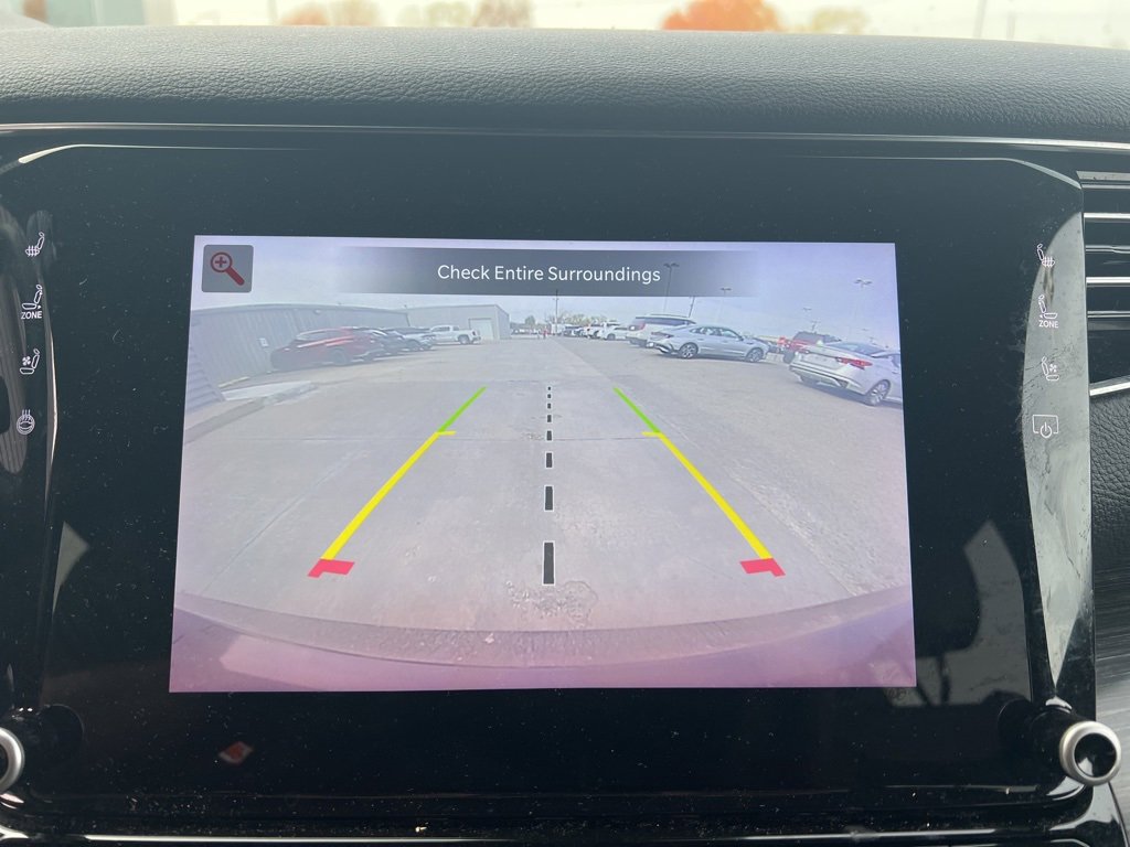 Used 2024 Jeep Wagoneer Series II w/ Flexible Seating Group image 19