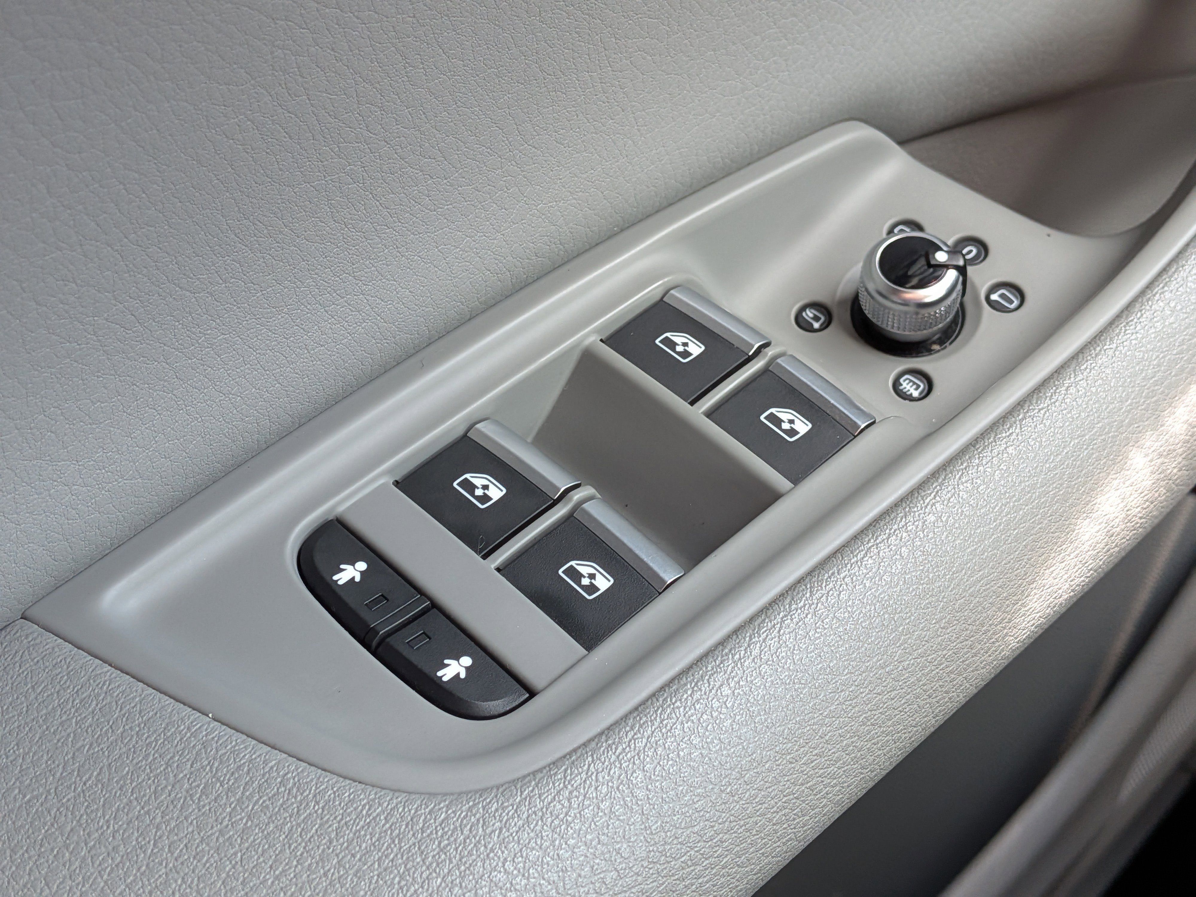 Used 2019 Audi Q7 3.0T Premium Plus w/ Premium Plus Package image 23