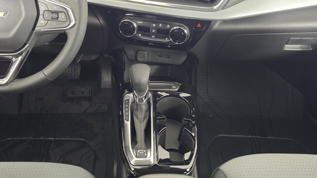 New 2025 Chevrolet Trax LT w/ Driver Confidence Package image 18