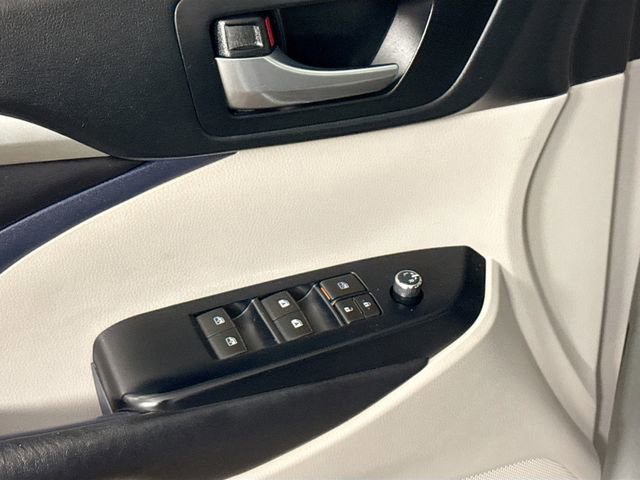 Used 2018 Toyota Highlander XLE w/ Protection Package #3 image 19