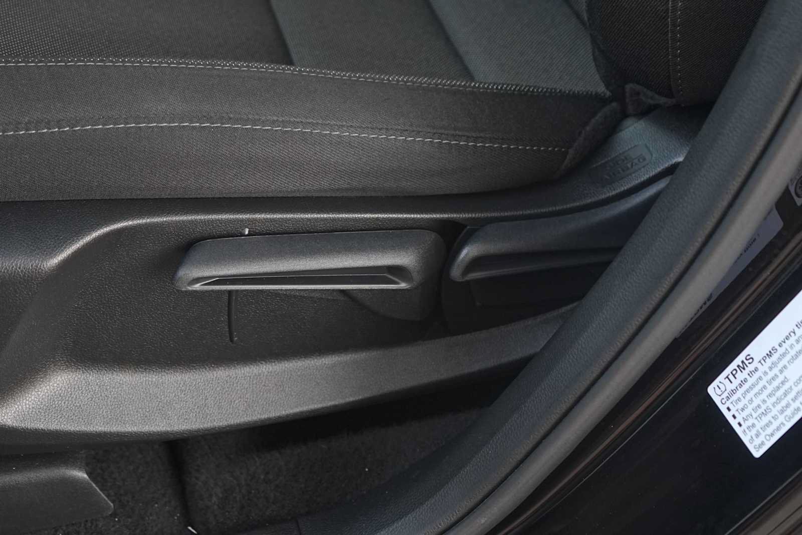 Certified 2025 Honda CR-V LX image 12