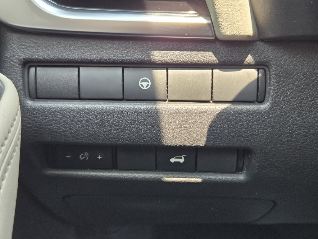 Used 2023 Nissan Rogue SL w/ SL Premium Package FWD image 28