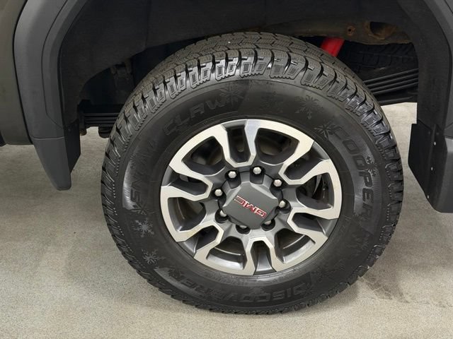 Used 2023 GMC Sierra 2500 AT4 w/ AT4 Preferred Package AWD/4WD image 39