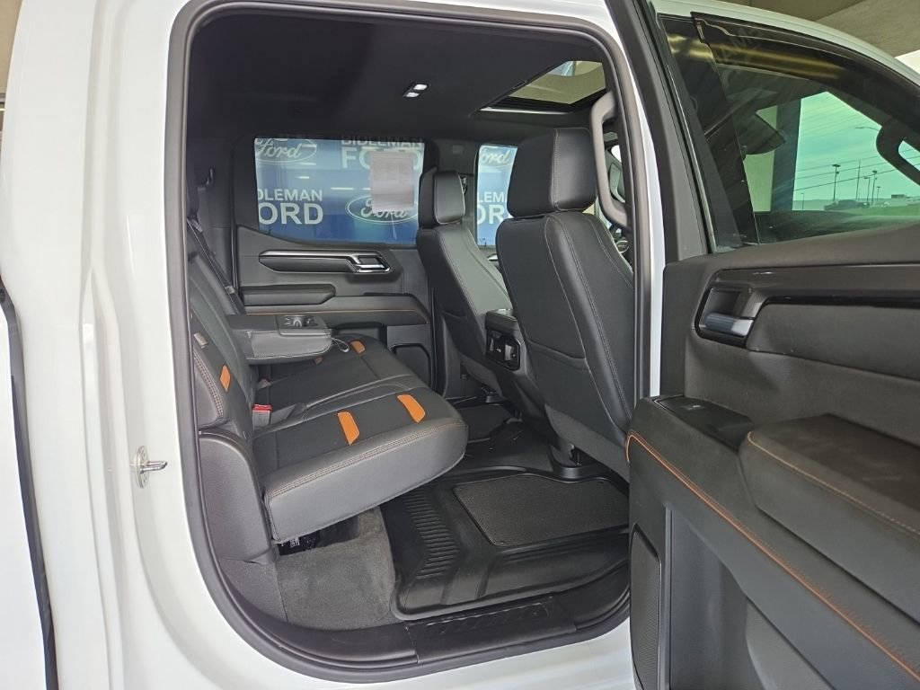 Used 2023 GMC Sierra 1500 AT4 w/ Technology Package AWD/4WD image 35