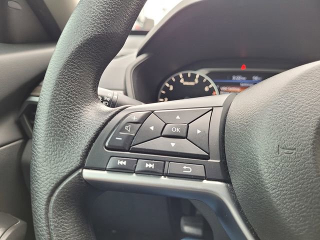 Used 2024 Nissan Altima 2.5 SV image 13