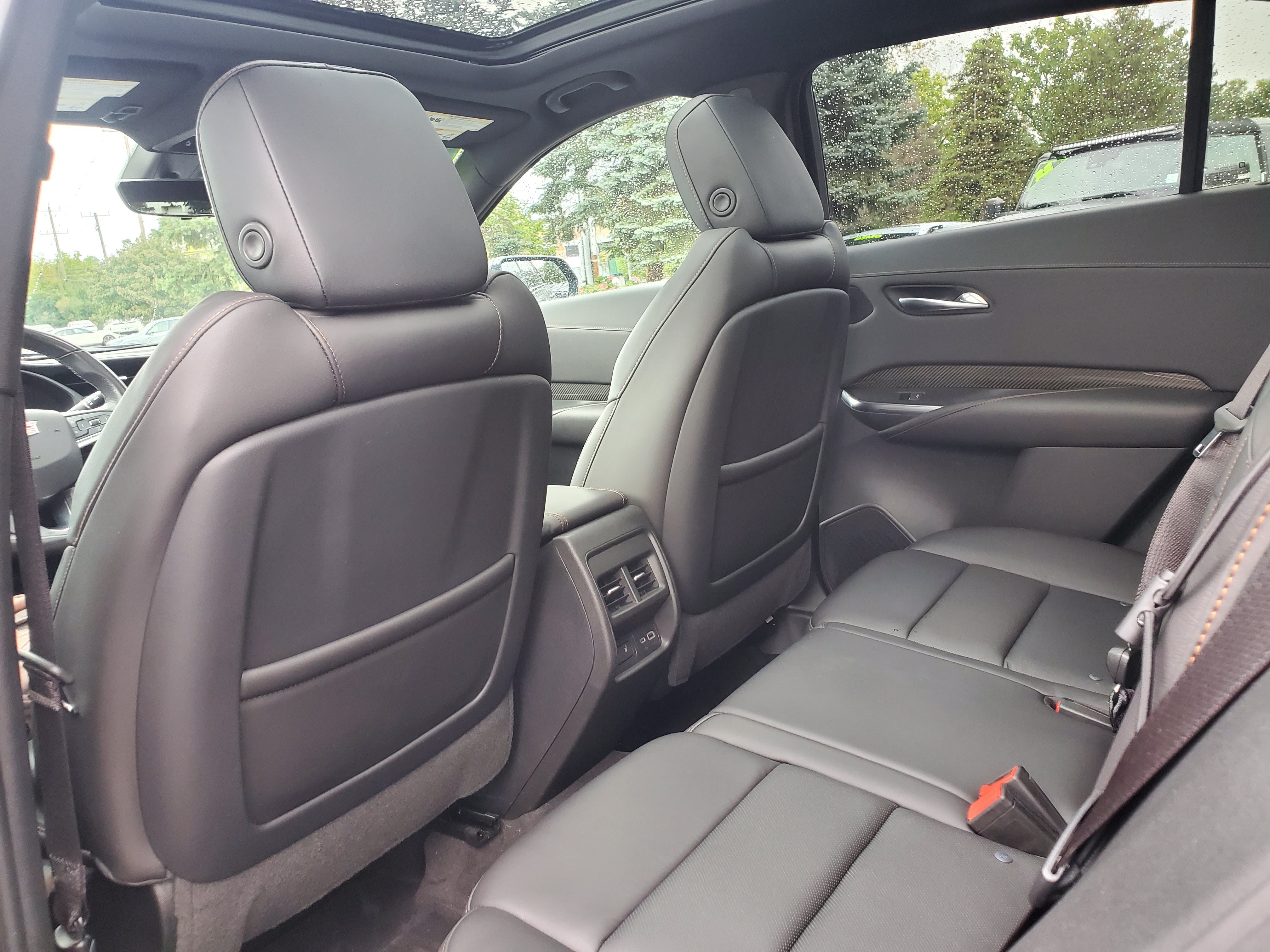 Used 2020 Cadillac XT4 Sport AWD/4WD image 33