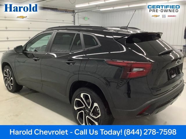 Used 2025 Chevrolet Trax RS FWD image 7