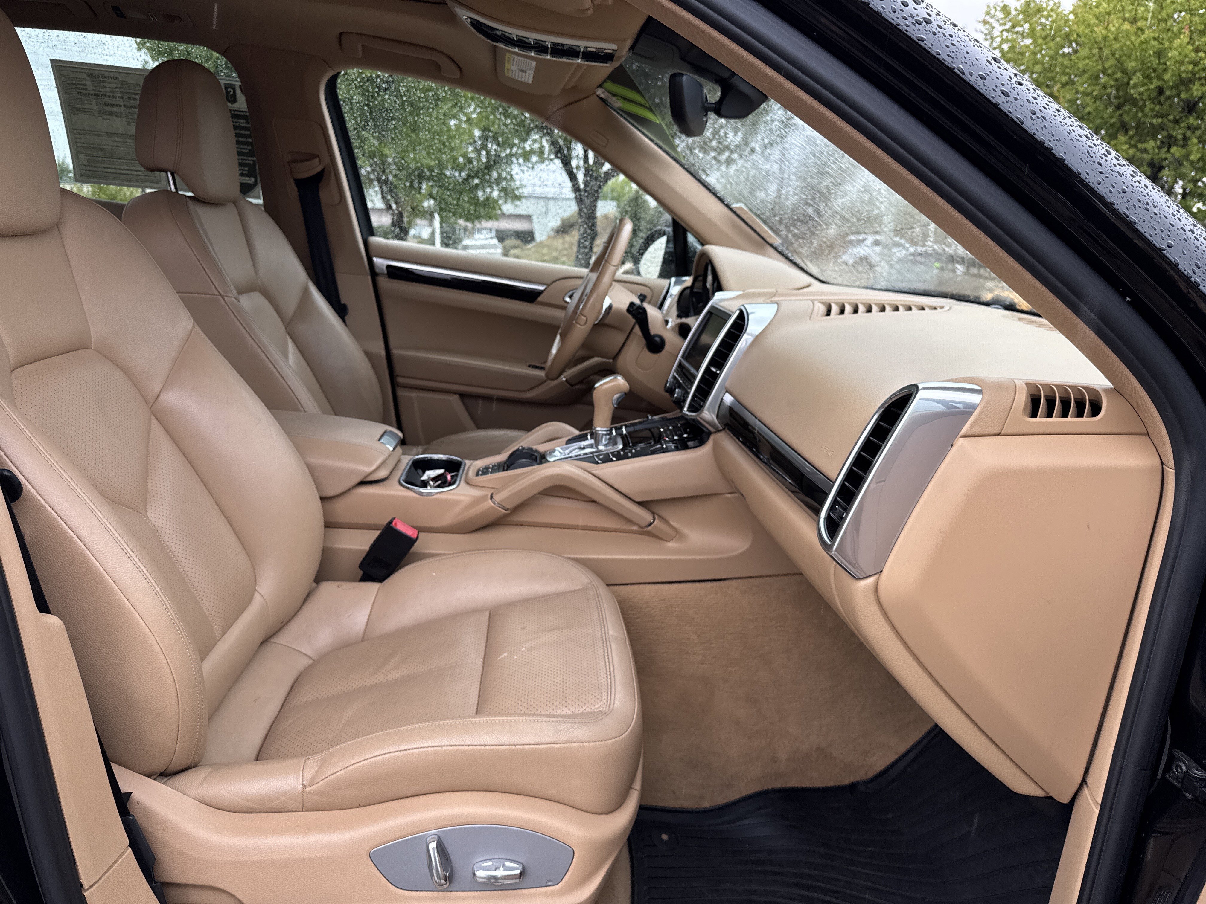 Used 2011 Porsche Cayenne S AWD/4WD image 19